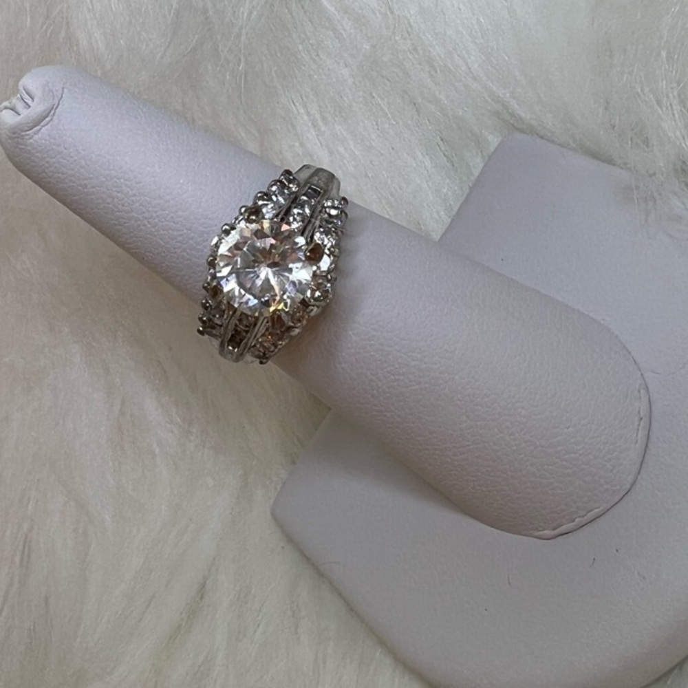 Gorgeous vintage cocktail ring